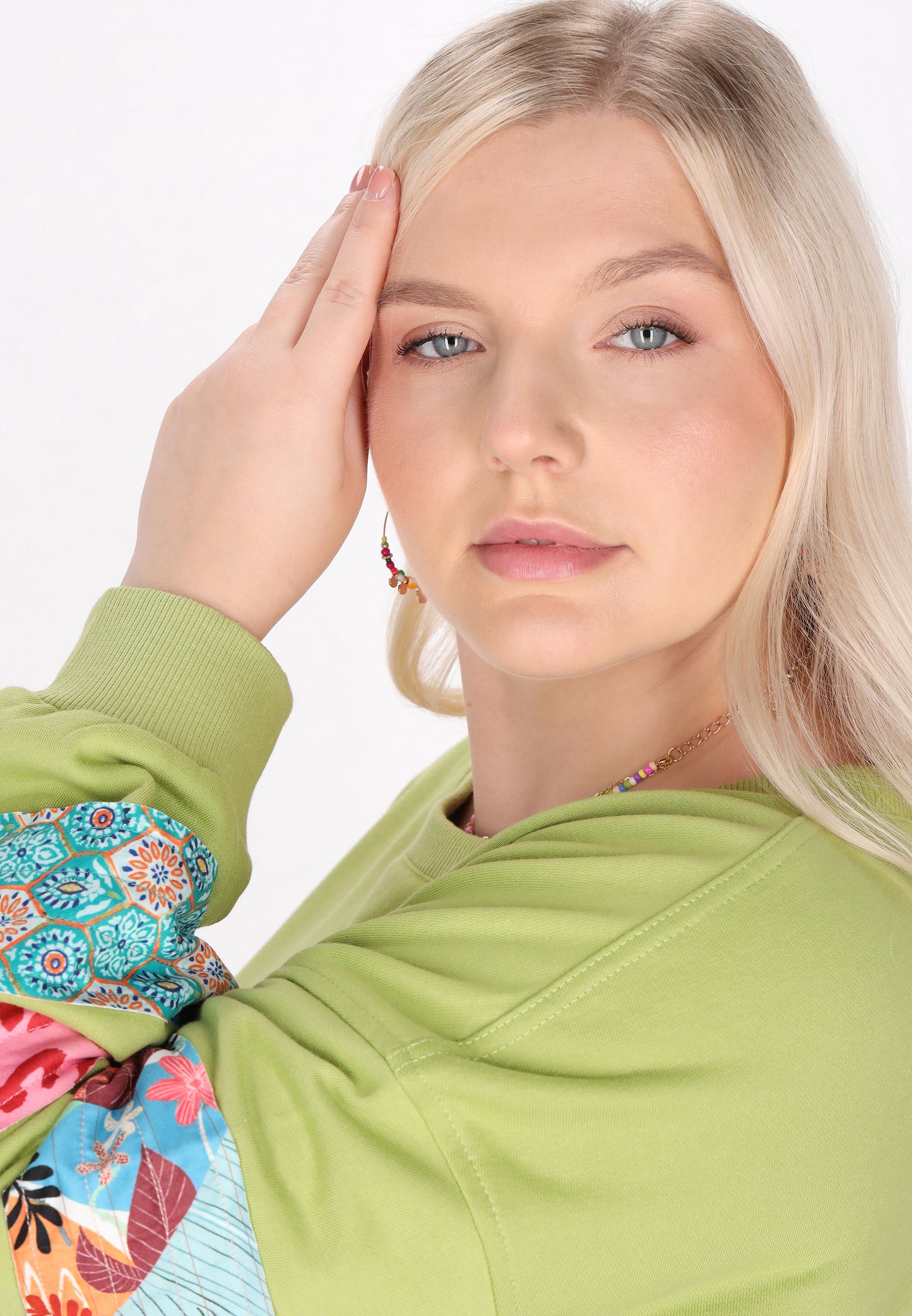 IZIA Women's Plus Size Sweatshirt