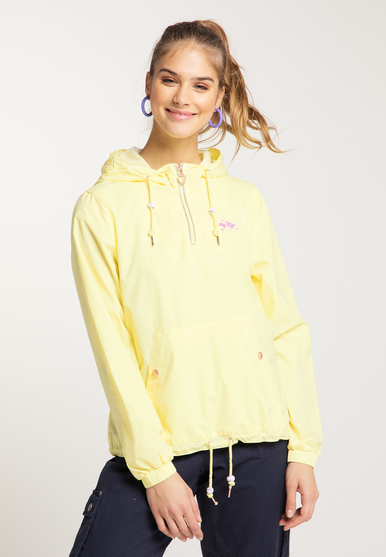 myMo Women's Windbreakers