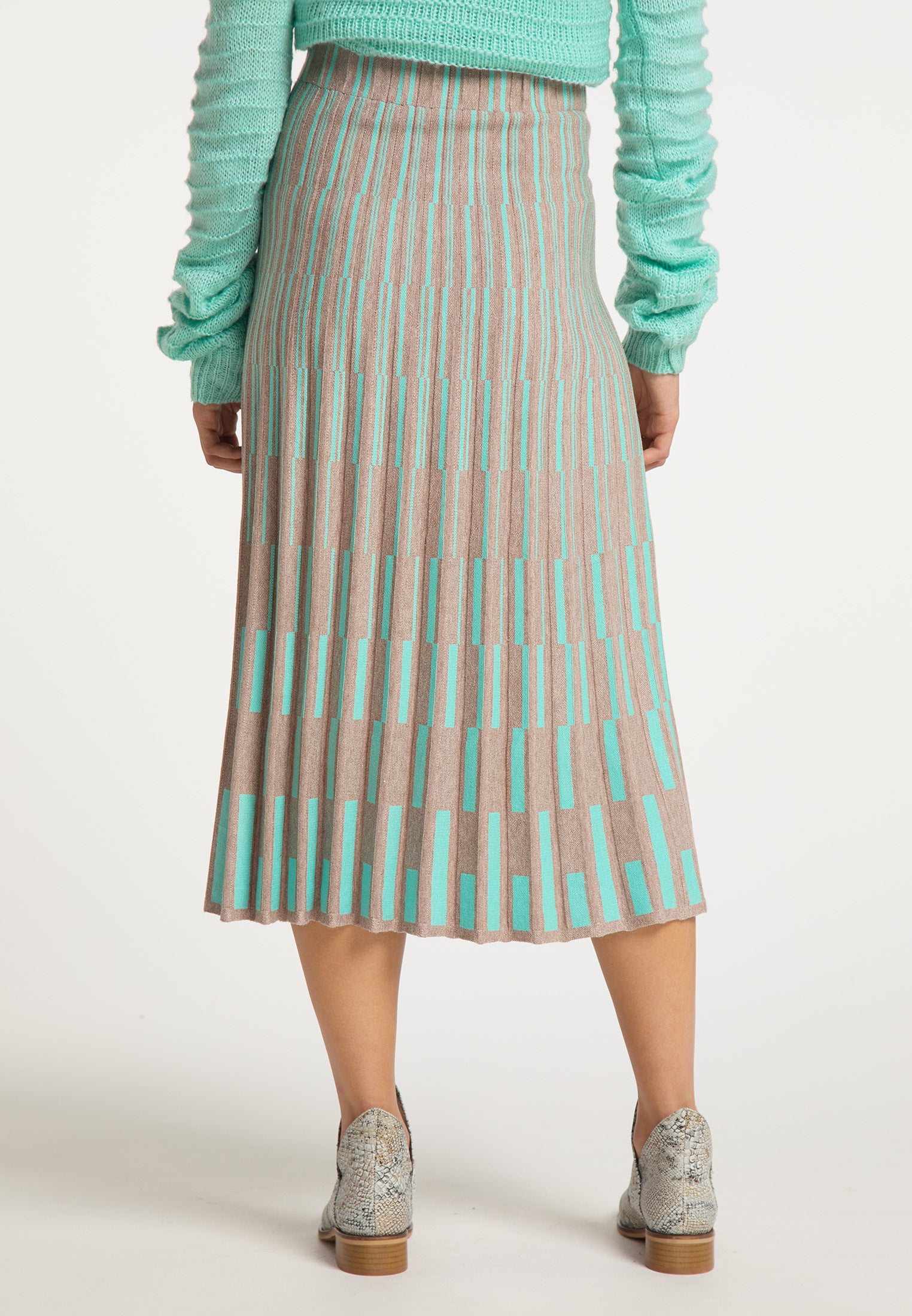 IZIA Women's Knitted Skirt