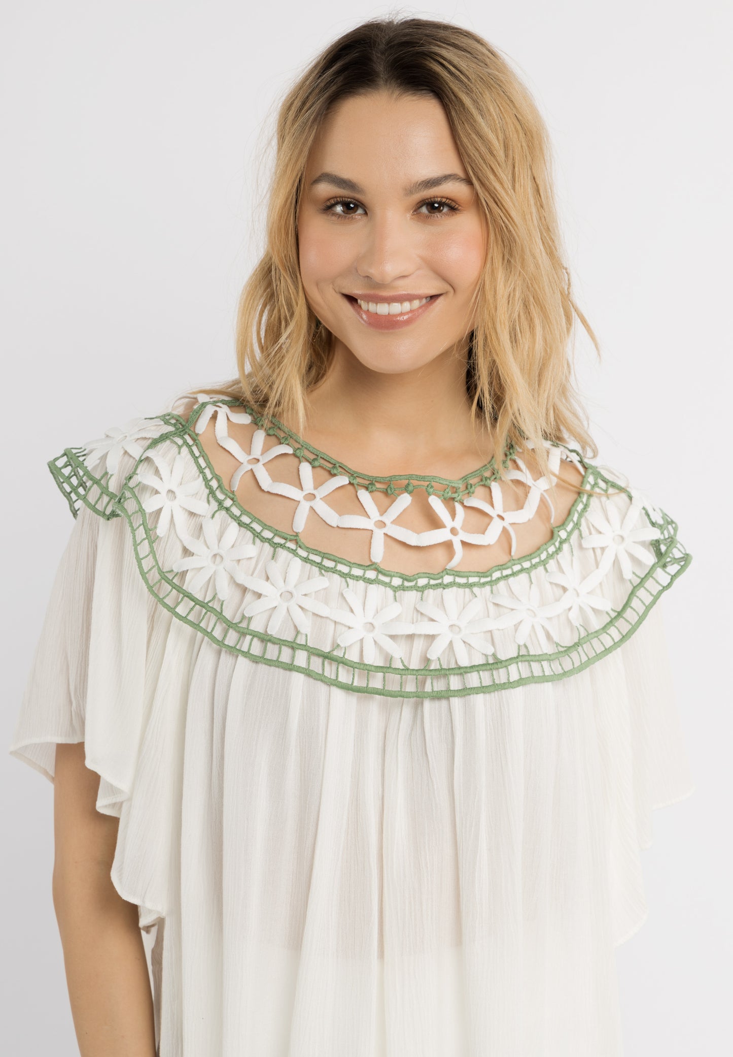 IZIA Women's Shirt With Floral Lace