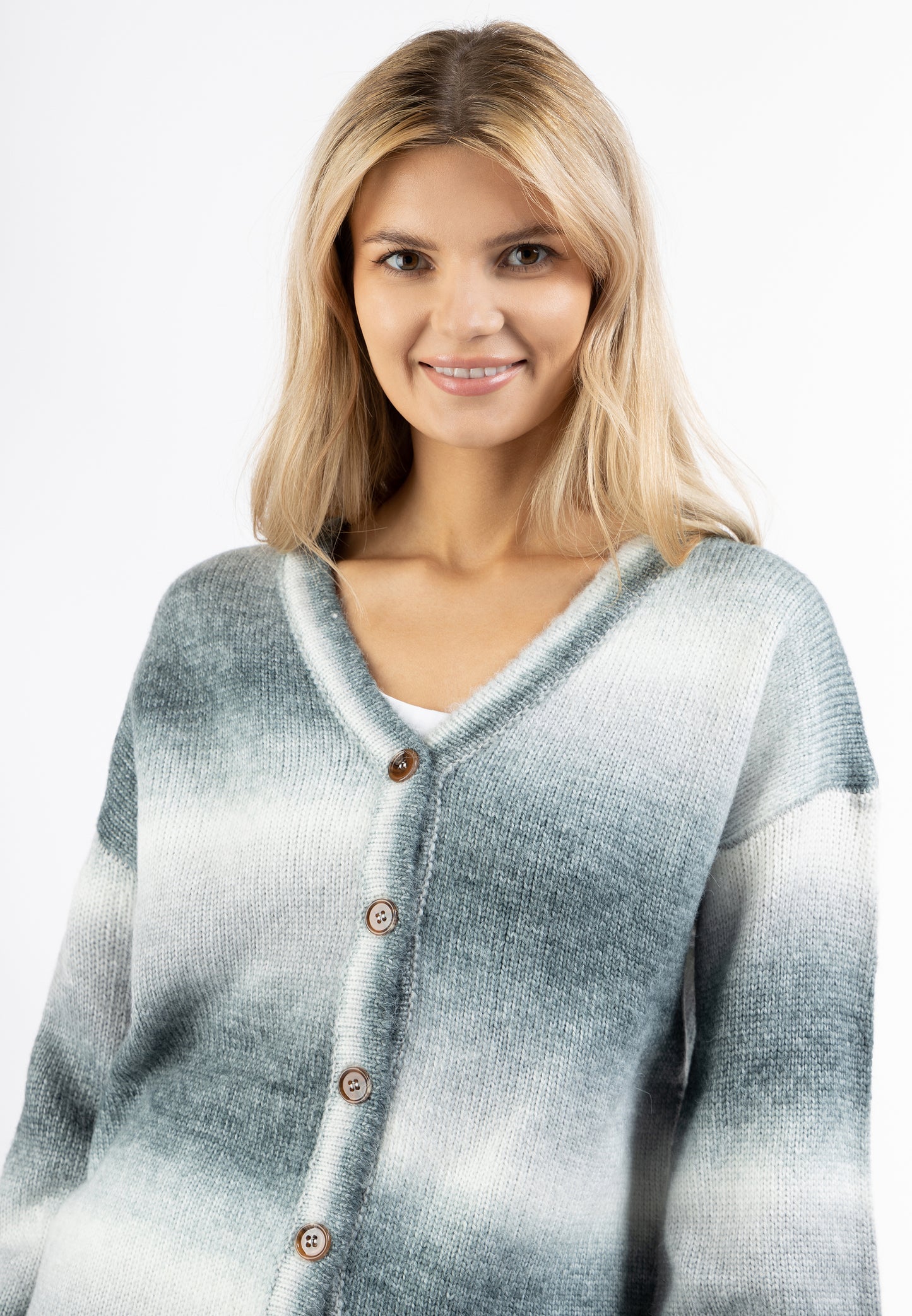 usha Damen Strickjacke mit Knöpfen