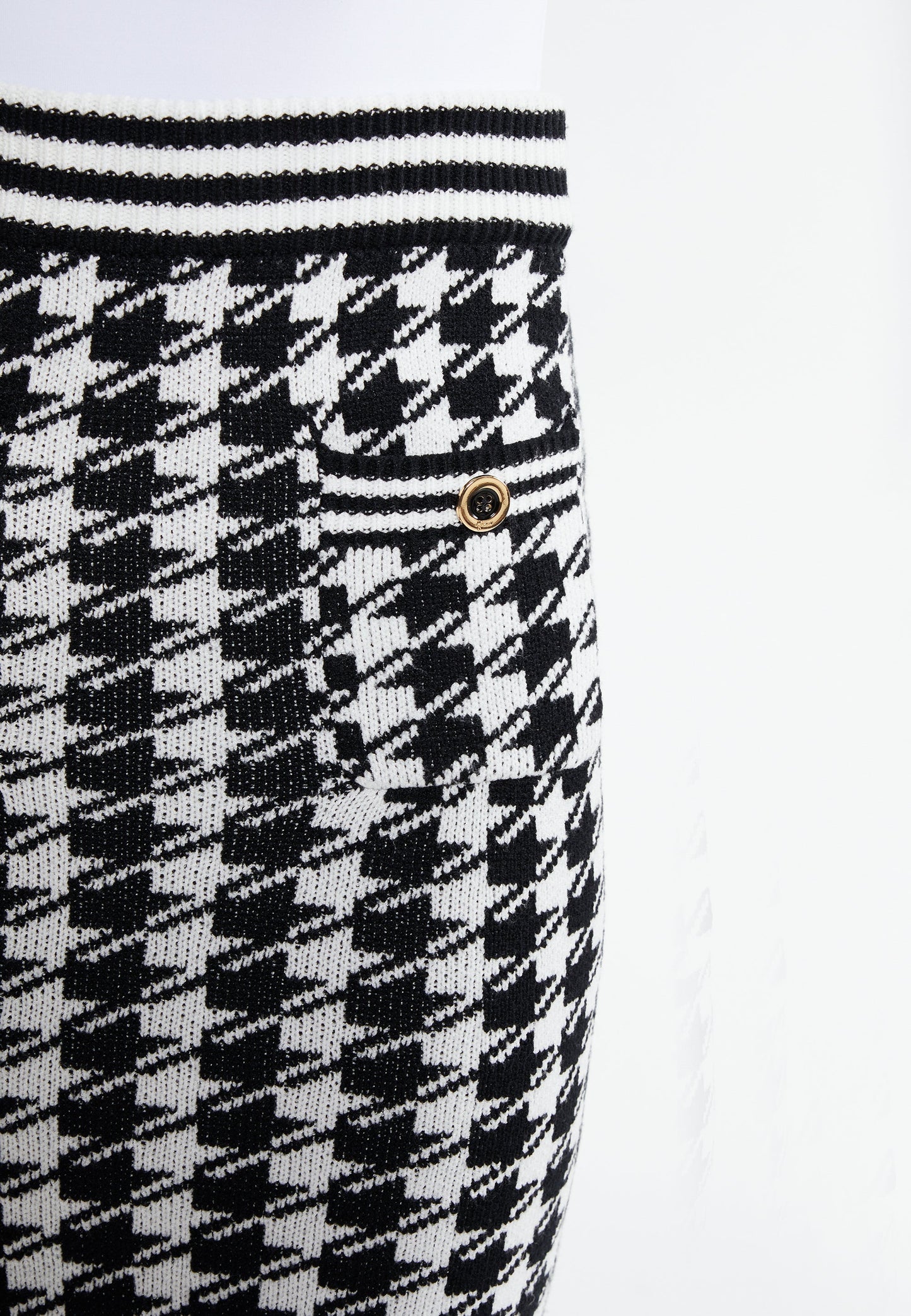 Faina Women's Knitted Skirt