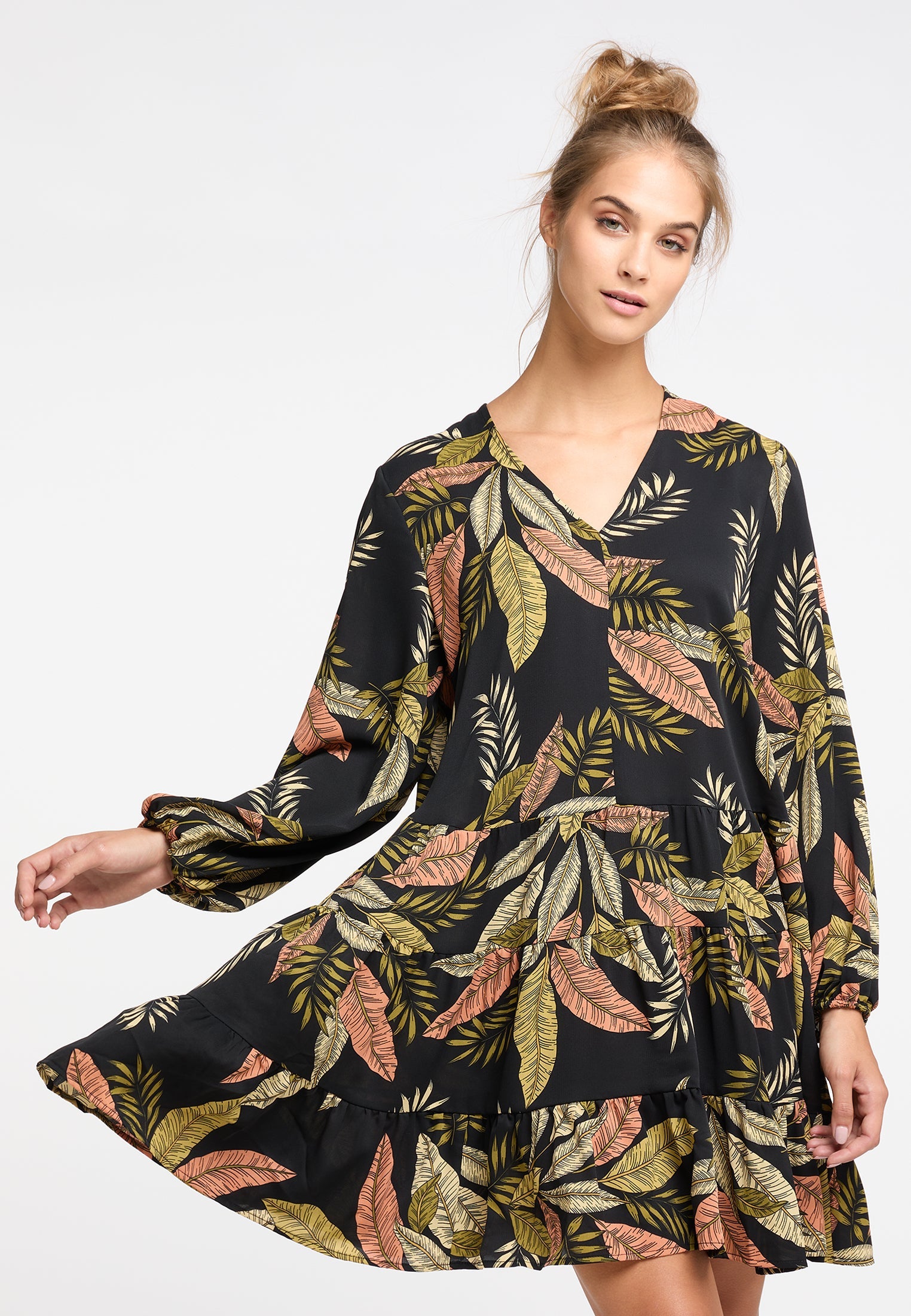 Izia Women's Long Sleeve Dress