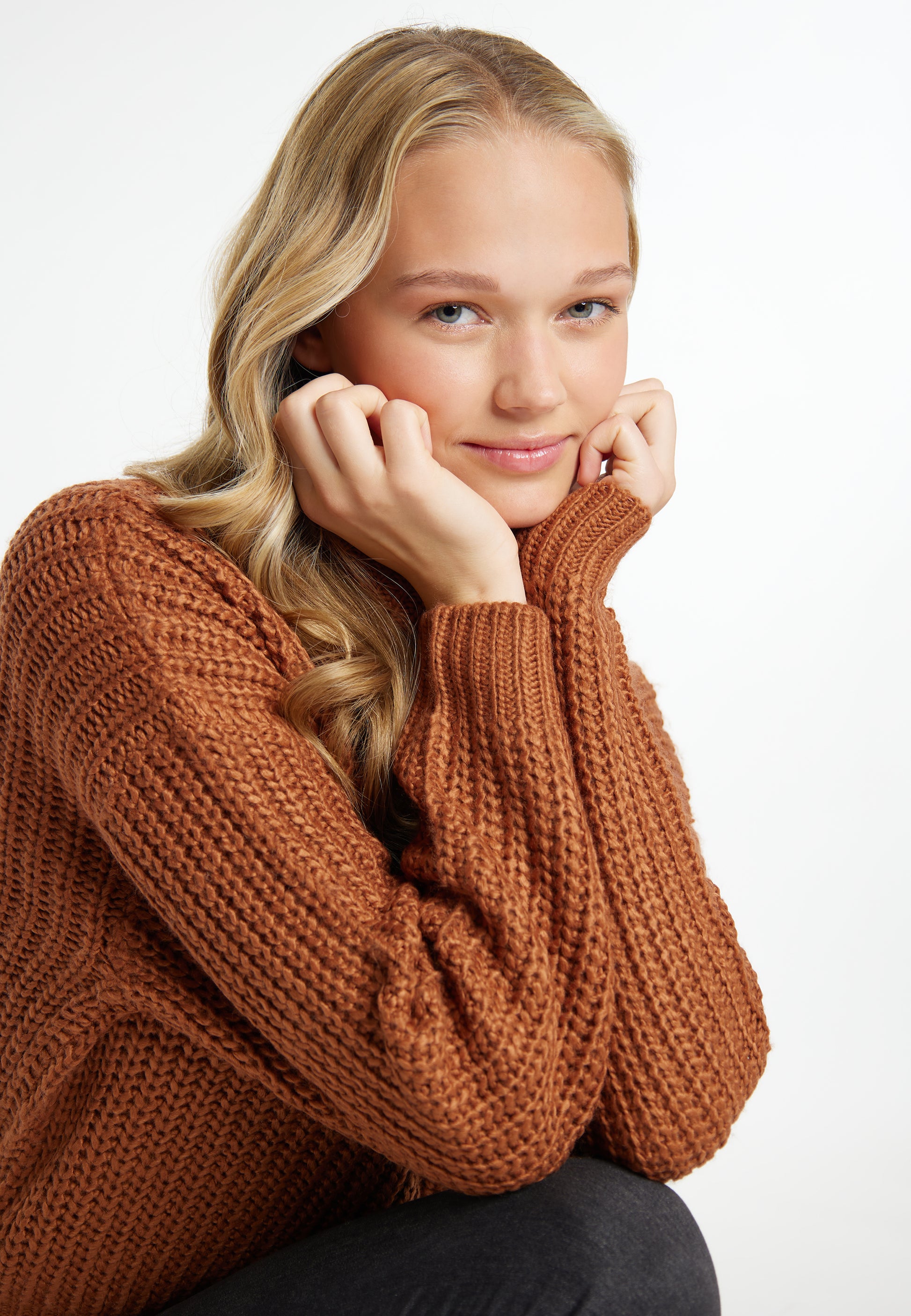 myMo Women's Knitted Sweater