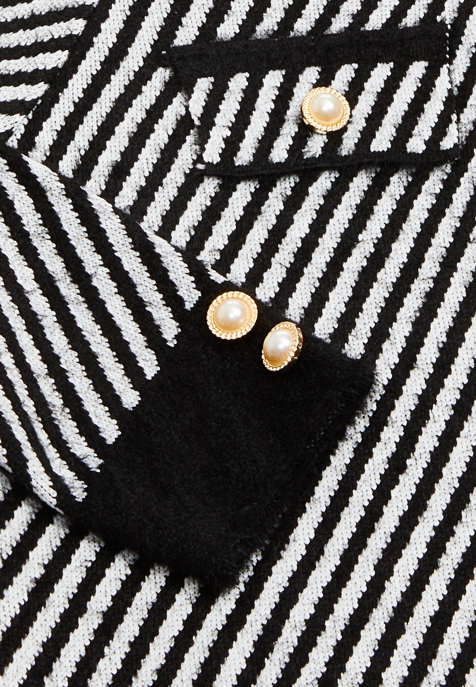 Carnea Women's Cardigan