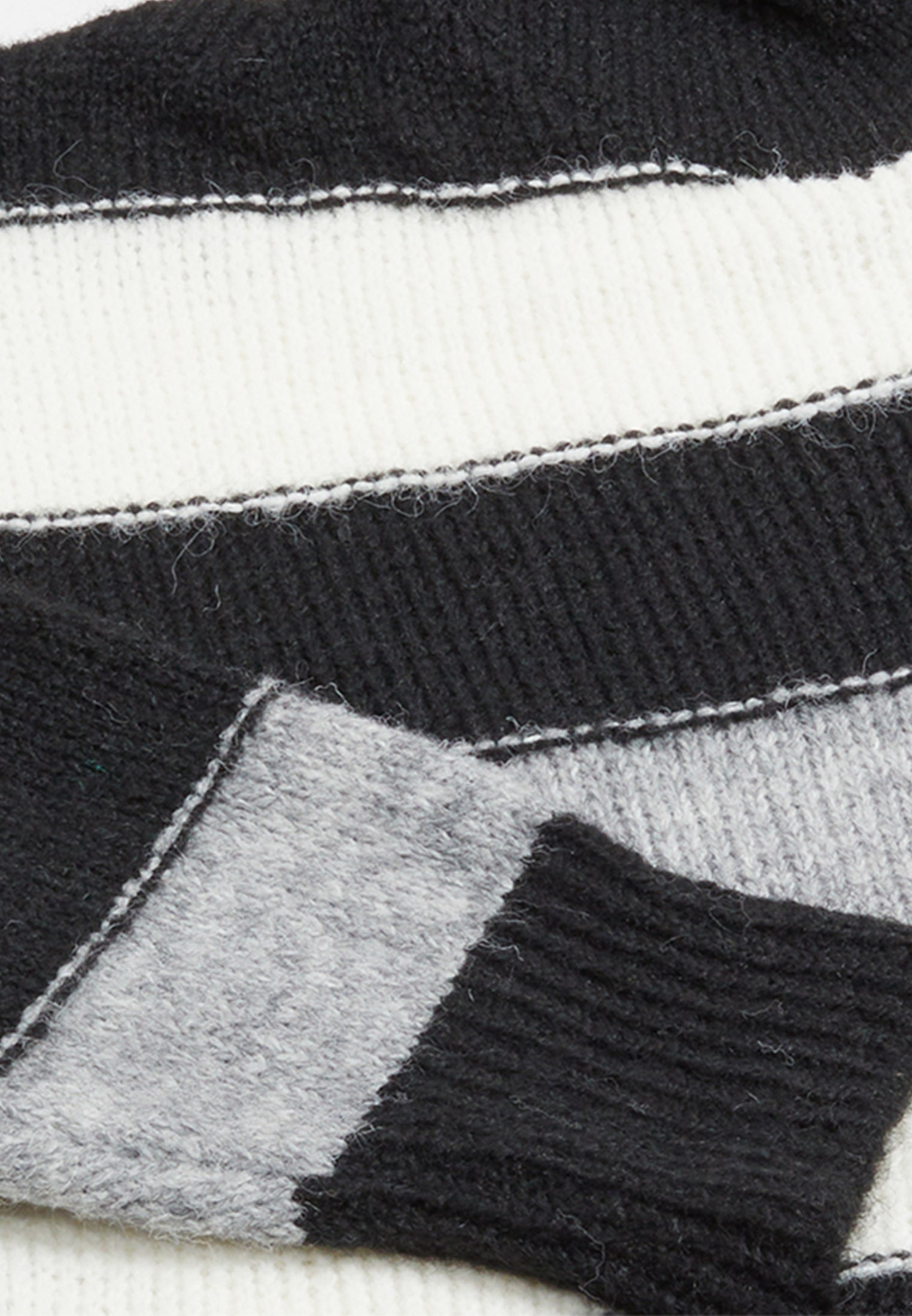 Jalene Women's Knitted Sweater