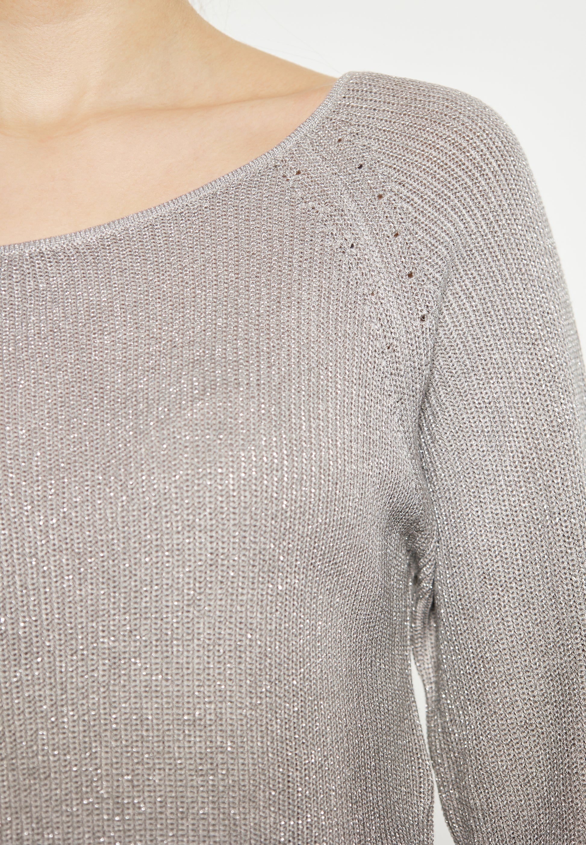 NAEMI Women's Sweater