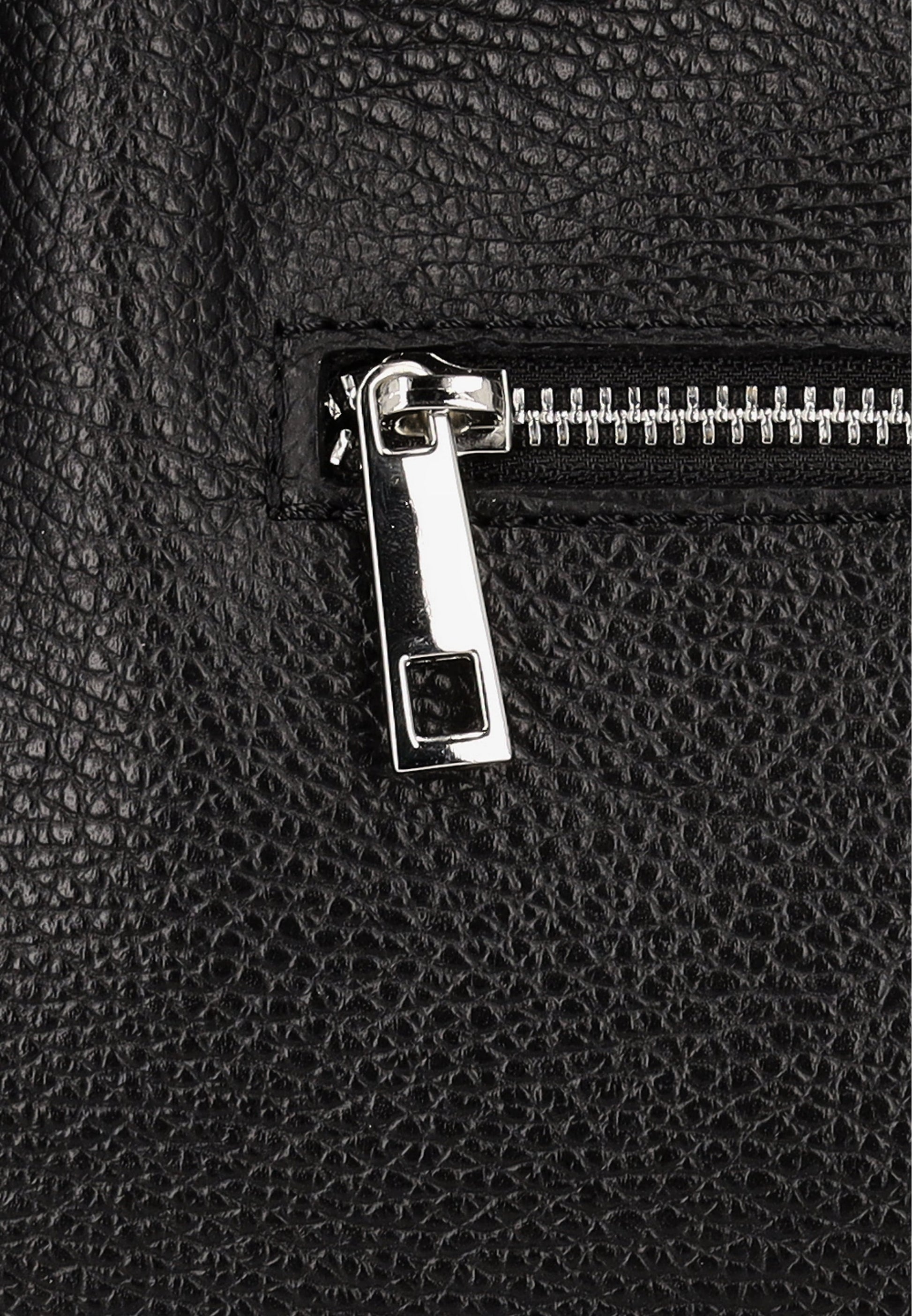 Faina Women's Shoulder Bag 