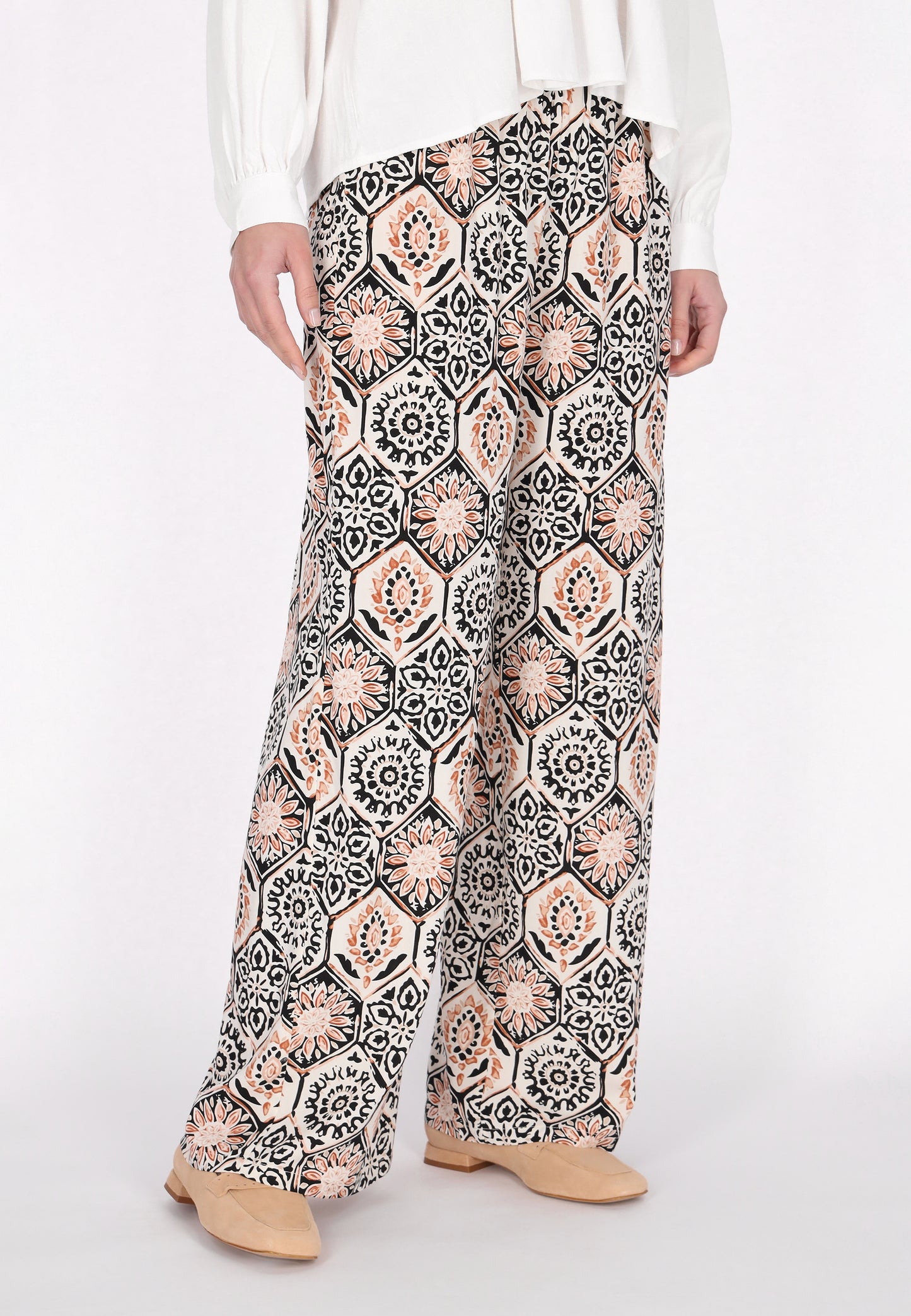 <source>
usha FESTIVAL Damen-Hosen
</source>