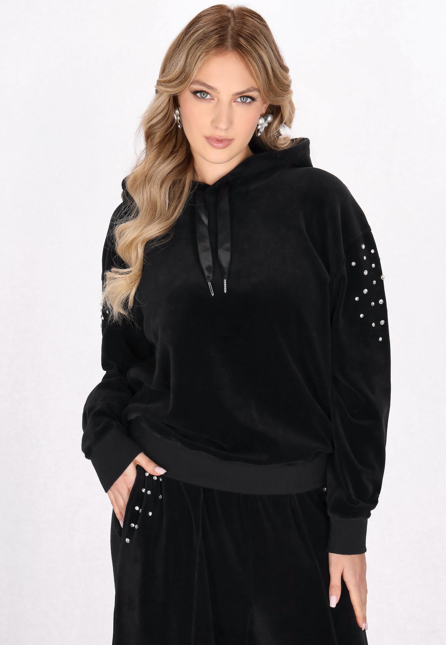 faina Women's Hoodie