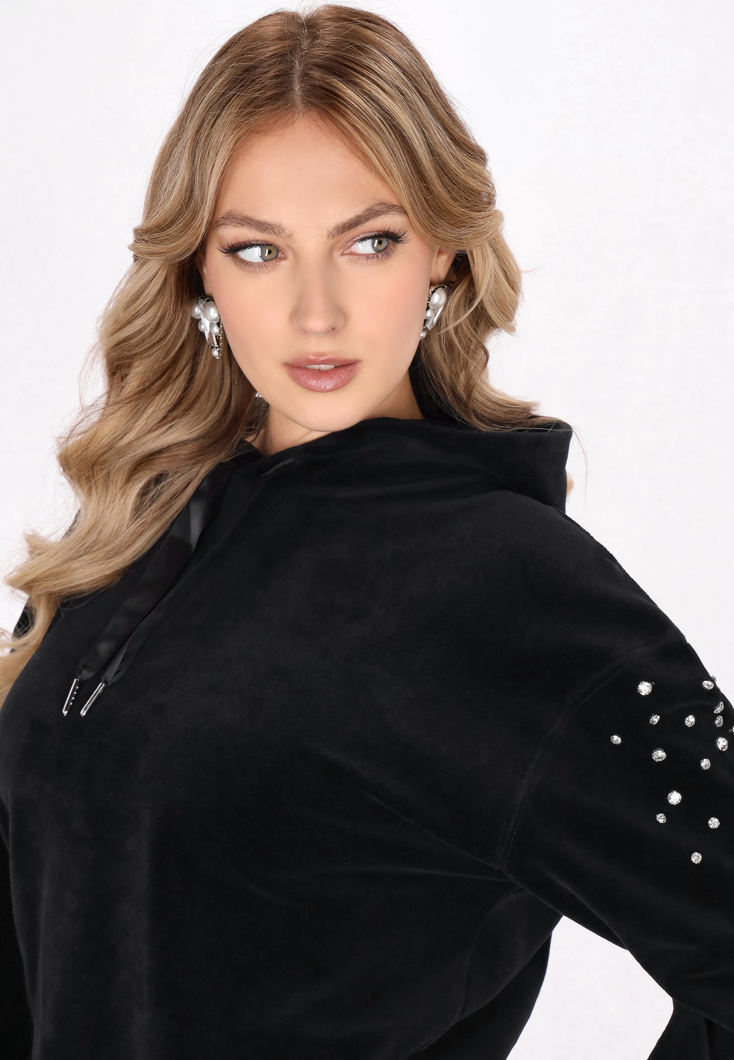 faina Women's Hoodie