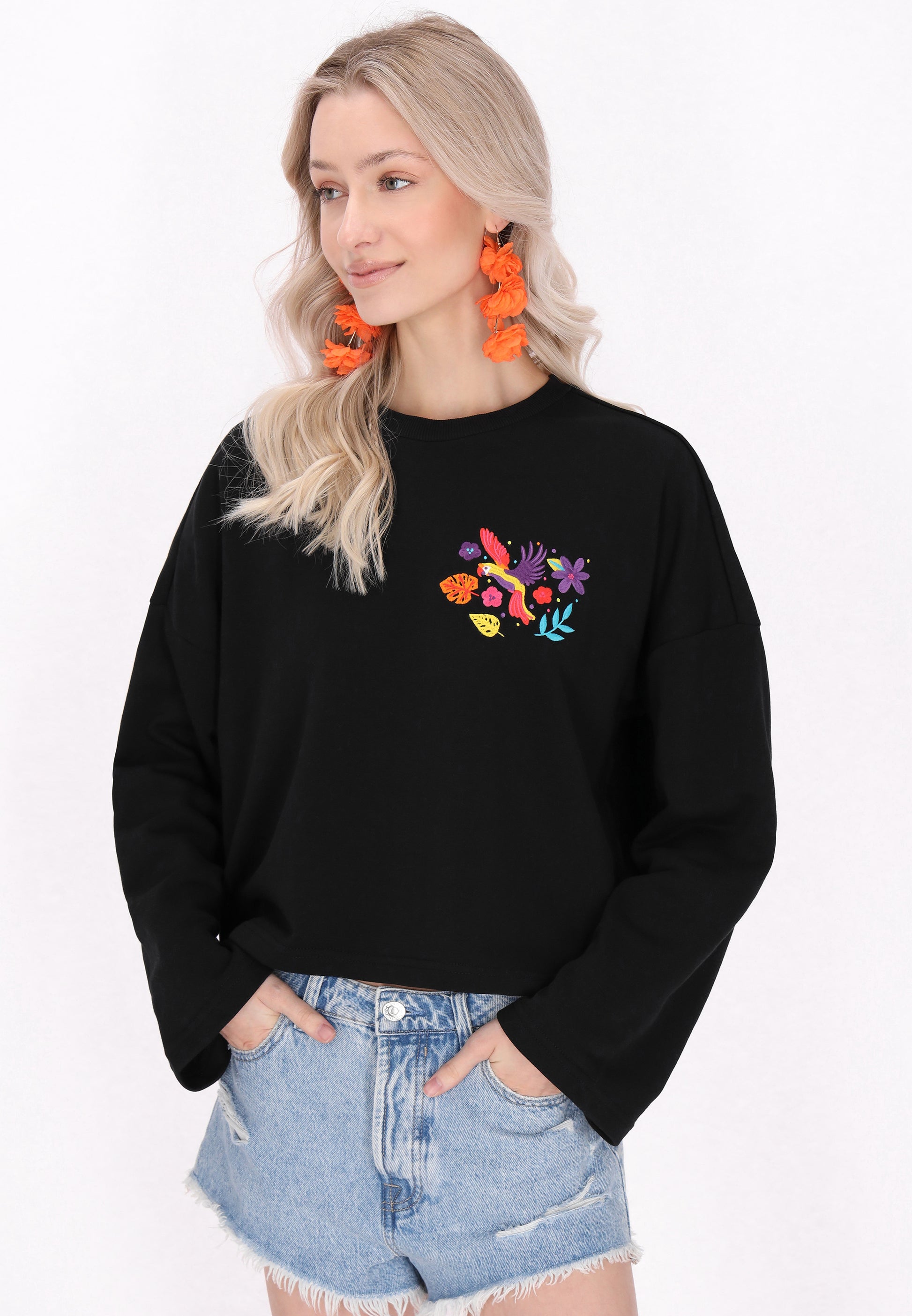 IZIA Women's Sweatshirt