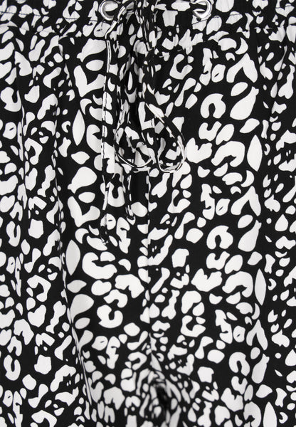 SWIRLY Women's Shorts