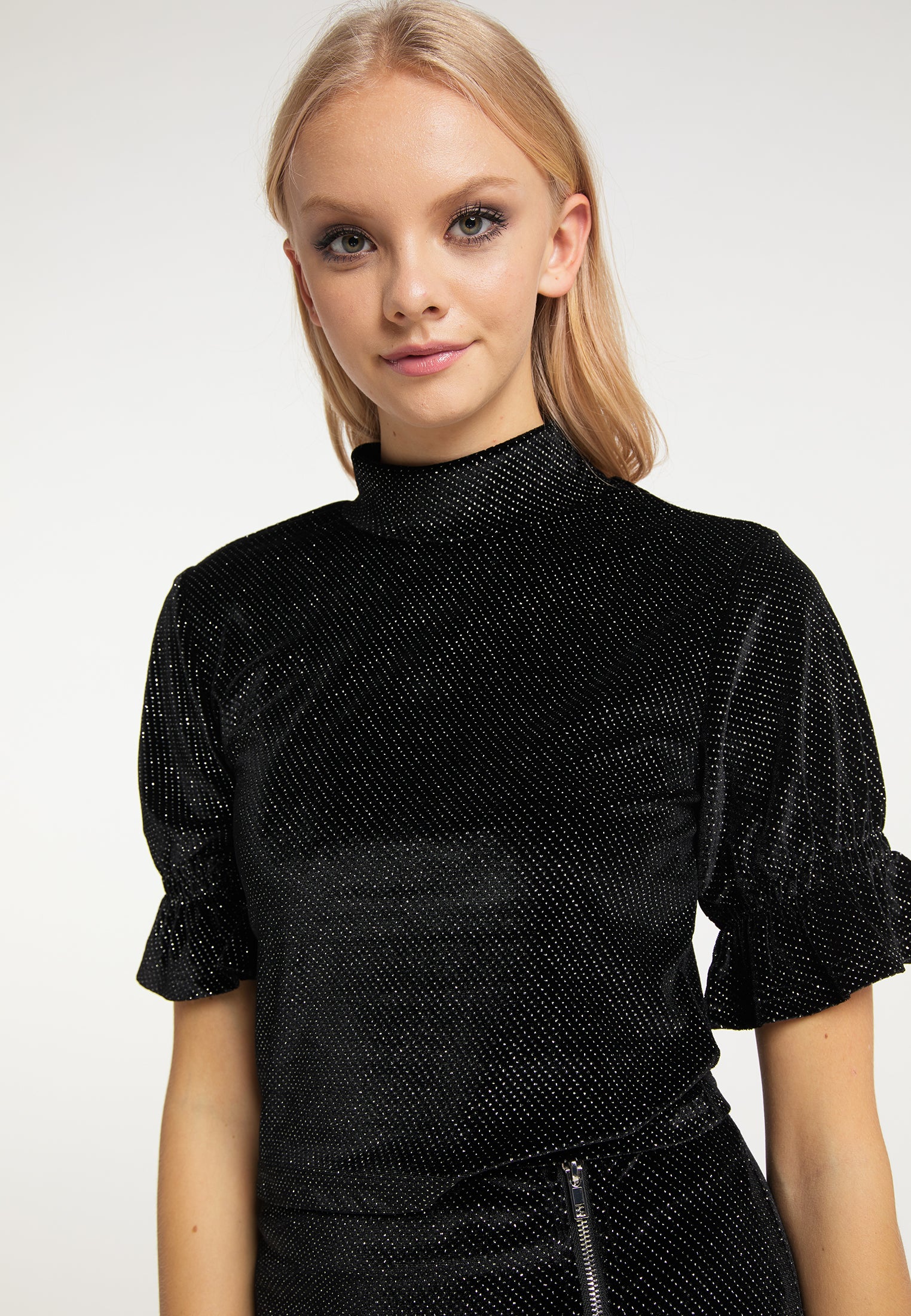 myMo at night Women's Velvet Shirt